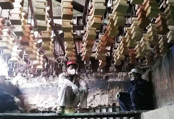 耐火磚施工案例現(xiàn)場